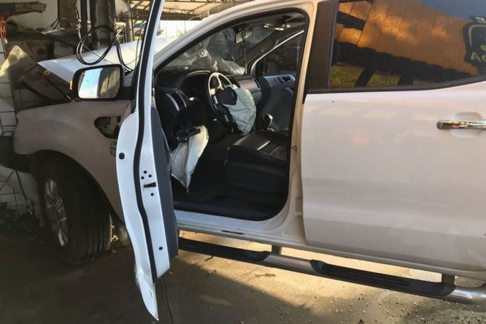 csm_caminhonete_derrubou_postes_a1646e46ff