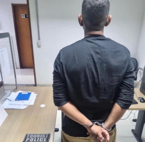 640CA8F0-03EA-4E8D-8E8B-545B29E2EAAD