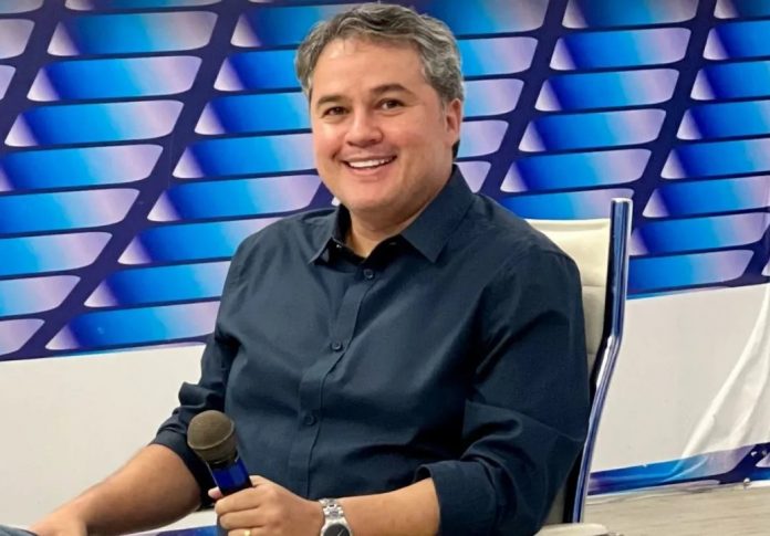 Efraim-TV-Master-e1660266118290