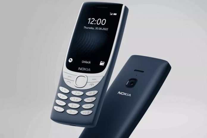 nokia-8210-4g-blue-2-e1657589995248-1024x822