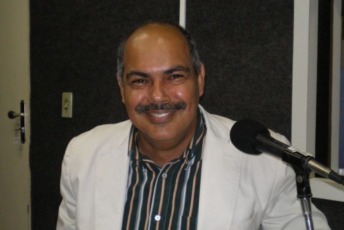 sargento_denis_sorrindo