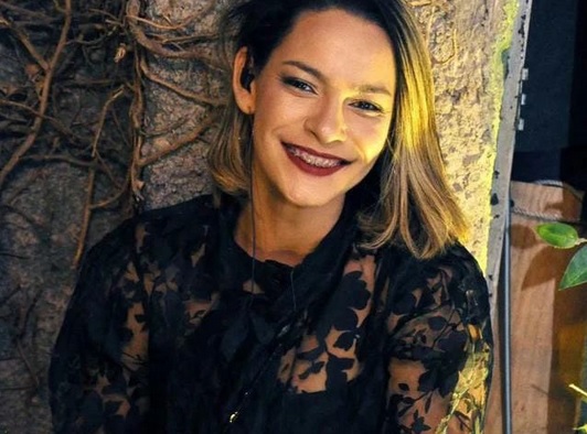 mulher baleada em cg