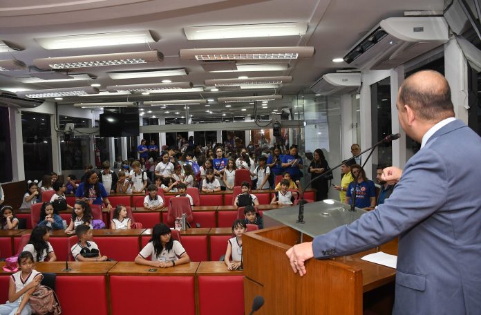 23.08.2023_ Colégio Evolução Visita A Câmara .Ft. Olenildo (100)