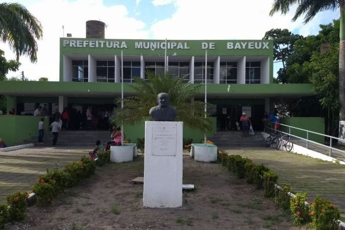 prefeitura_municipal_de_bayeux_walla_santos_1