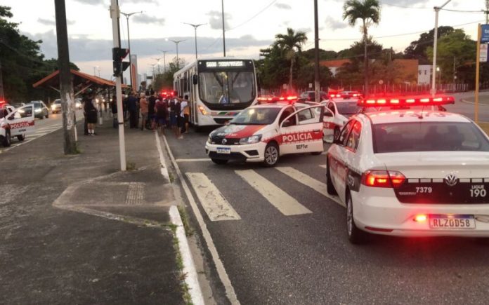 abordagem_onibus-800x500