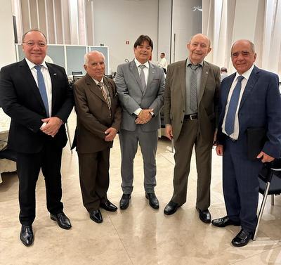 Buega Gadelha toma posse na CNI