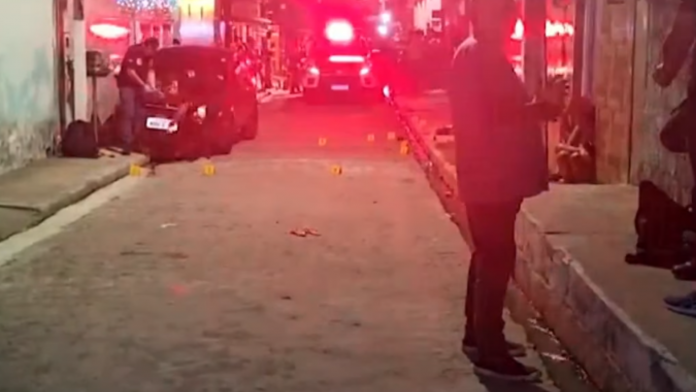 Homem-e-assassinado-com-mais-de-14-tiros-pelas-costas-na-Regiao-Metropolitana-de-Joao-Pessoa