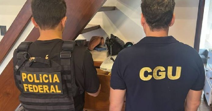 pf-nega-perseguicao-a-politicos-e-planeja-alinhar-hellip